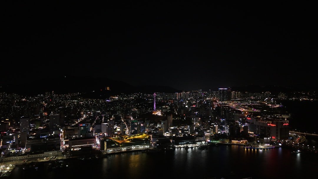 tiện ích Sky Lounge tầng cao tại Sun Feliza Suites Cầu Giấy