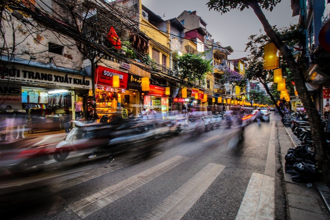 Tuyến đường mở rộng tại Khu đô thị mới Thủ Thiêm nơi có Sun Thủ Thiêm