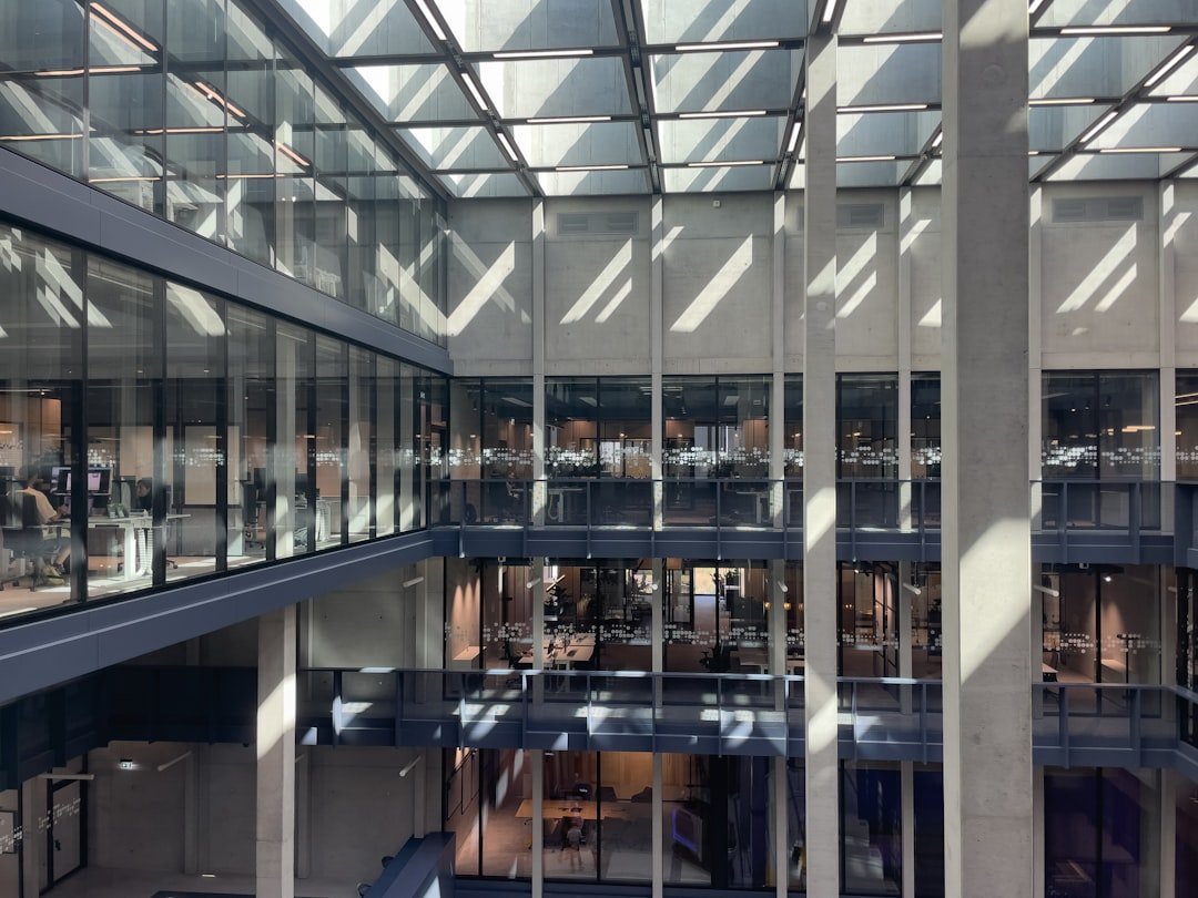 Văn Phòng Hạng A Thủ Thiêm Đón Sóng Tài Chính Quốc Tế 2026 4 Sun Thủ Thiêm — modern office interior open workspace glass windows