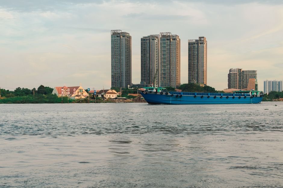 Nguồn Cung Văn Phòng Hạng A Thủ Thiêm 2026 2 Khu đô thị mới Thủ Thiêm nhìn từ sông Sài Gòn
